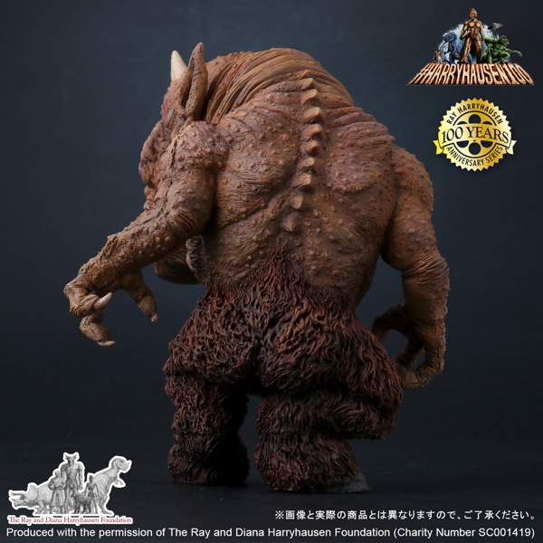 X-PLUSの［デフォリアル］にレイ・ハリーハウゼン氏の単眼の巨人