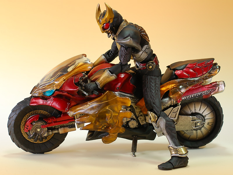 バンダイ S.I.C.VOL.40 仮面ライダーアギト&マシントルネイダー