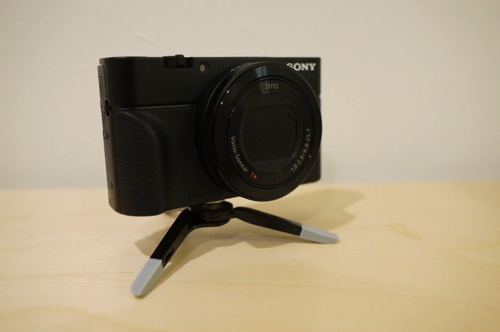 SONYのRX100M3のために買ったアクセサリーのまとめ（グリップ、保護