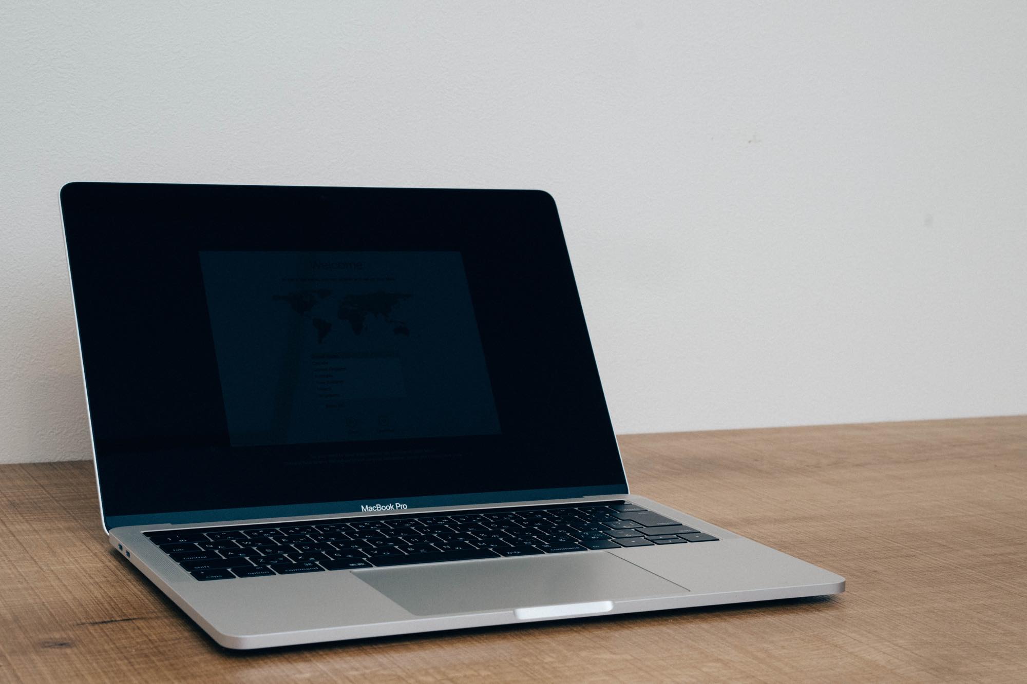 さよなら 12インチの MacBook、ようこそ新しい MacBook Pro。