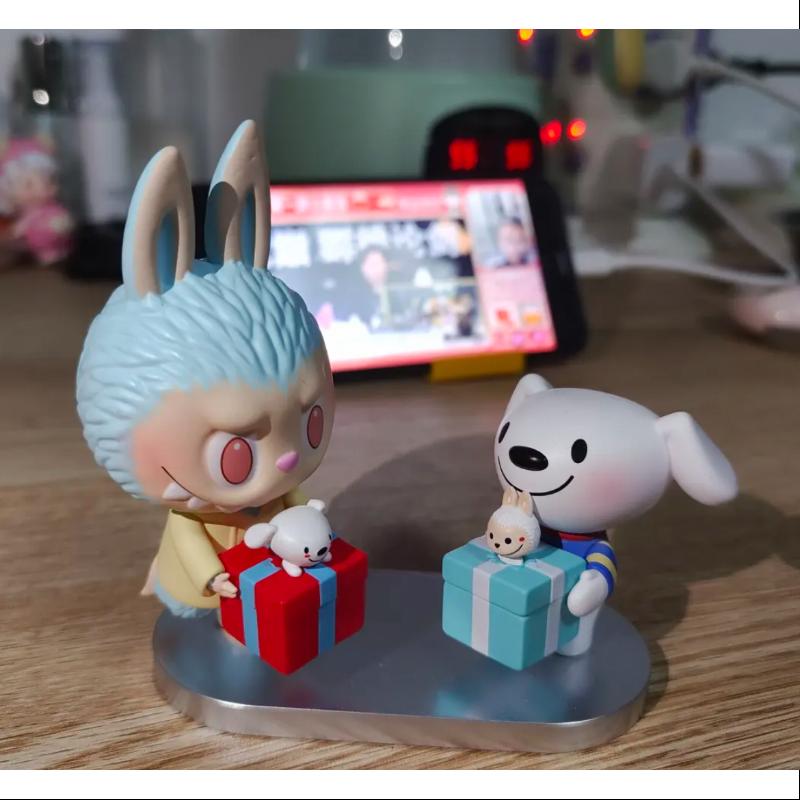 Labubu THE MONSTERS THE GIFT FIGURE LIMITED – TOYSEZ