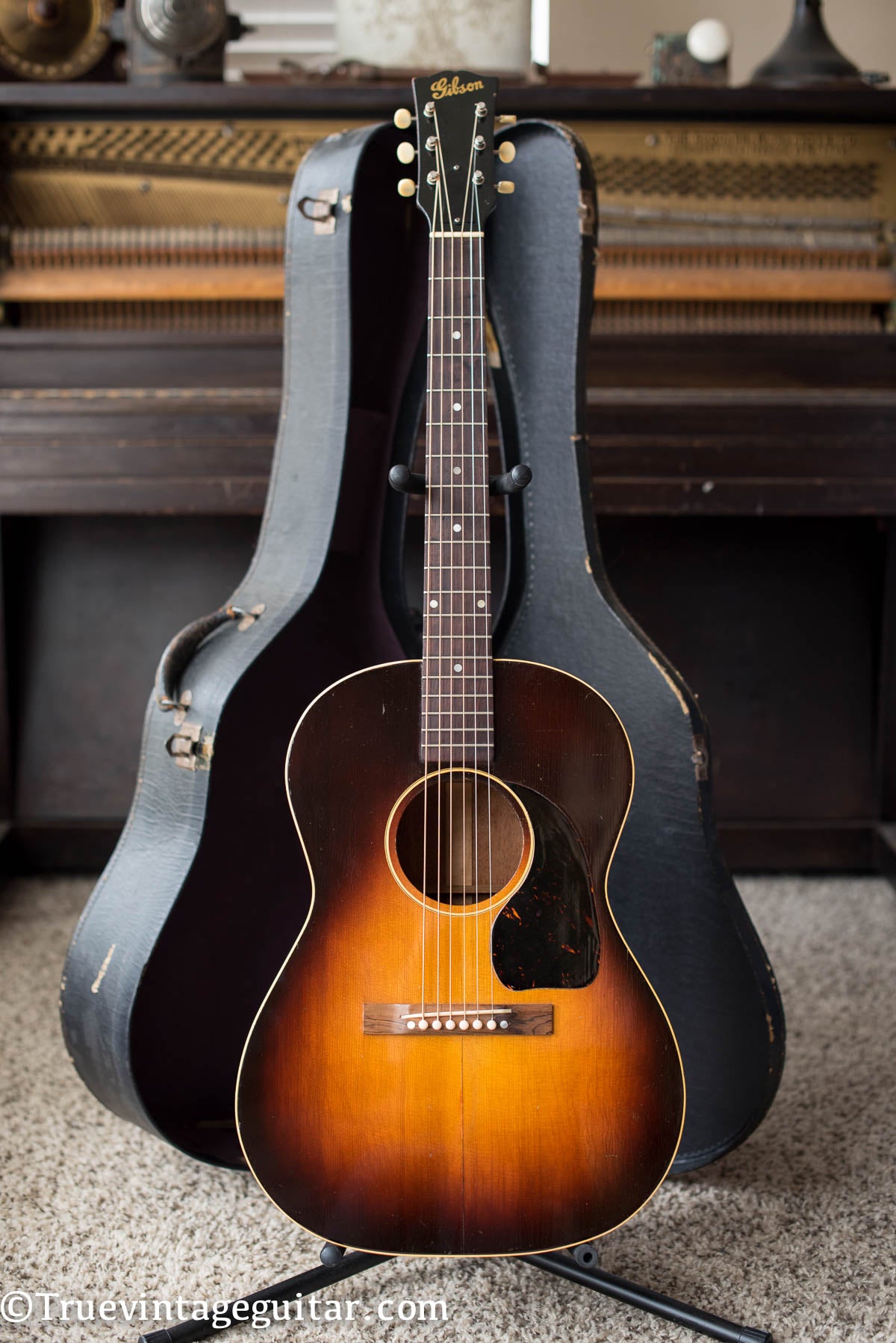 Vintage 1946 Gibson LG-2 acoustic guitar – True Vintage Guitar