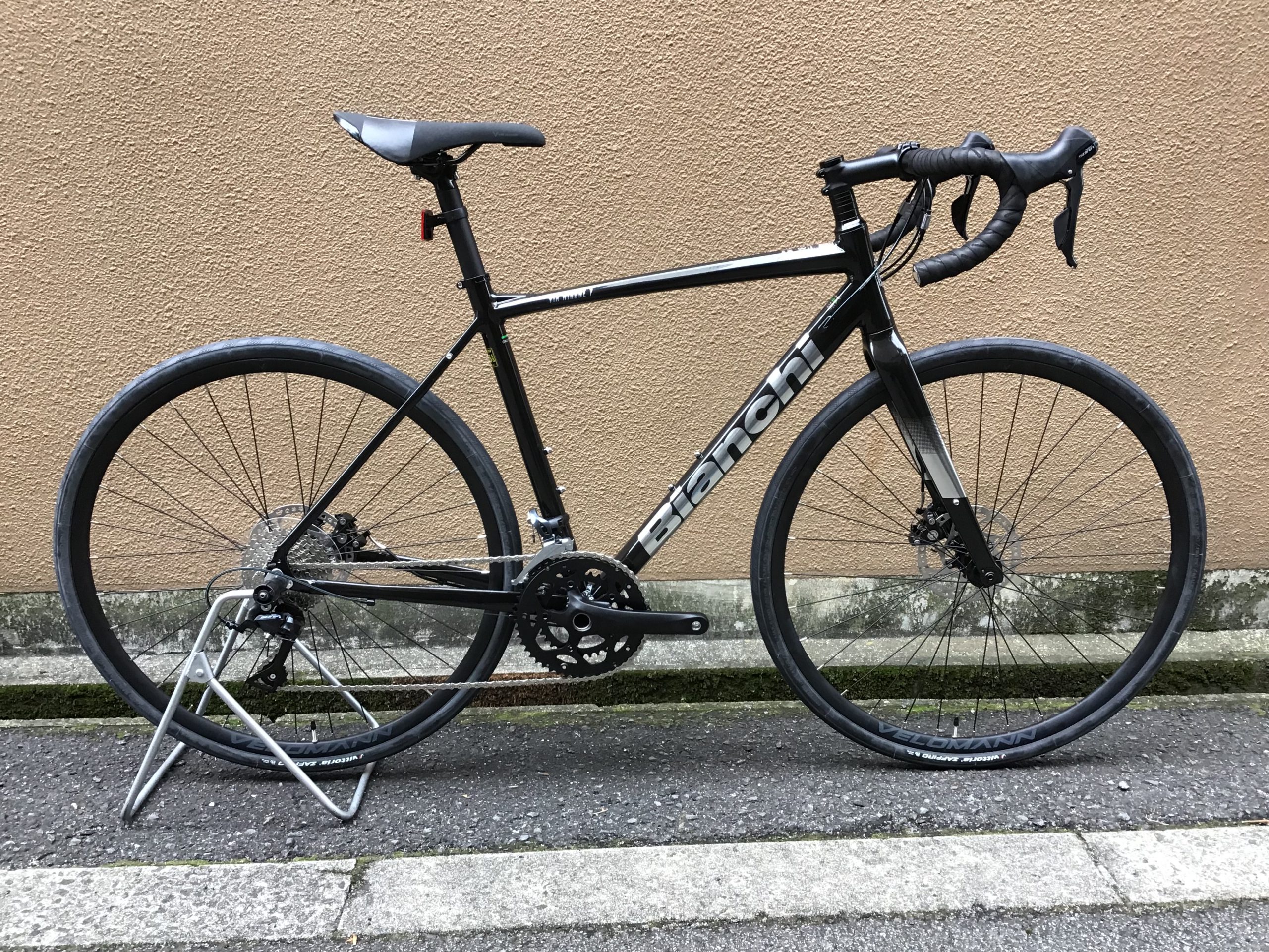 2025 Bianchi VIA NIRONE 7 SORA DISC 550mm ブラック | トモダ
