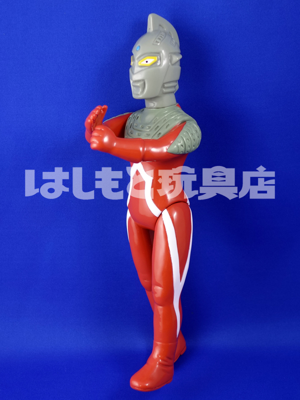 少年マガジンとウルトラセブンのソフビ人形 | 新潟の大人も子供も