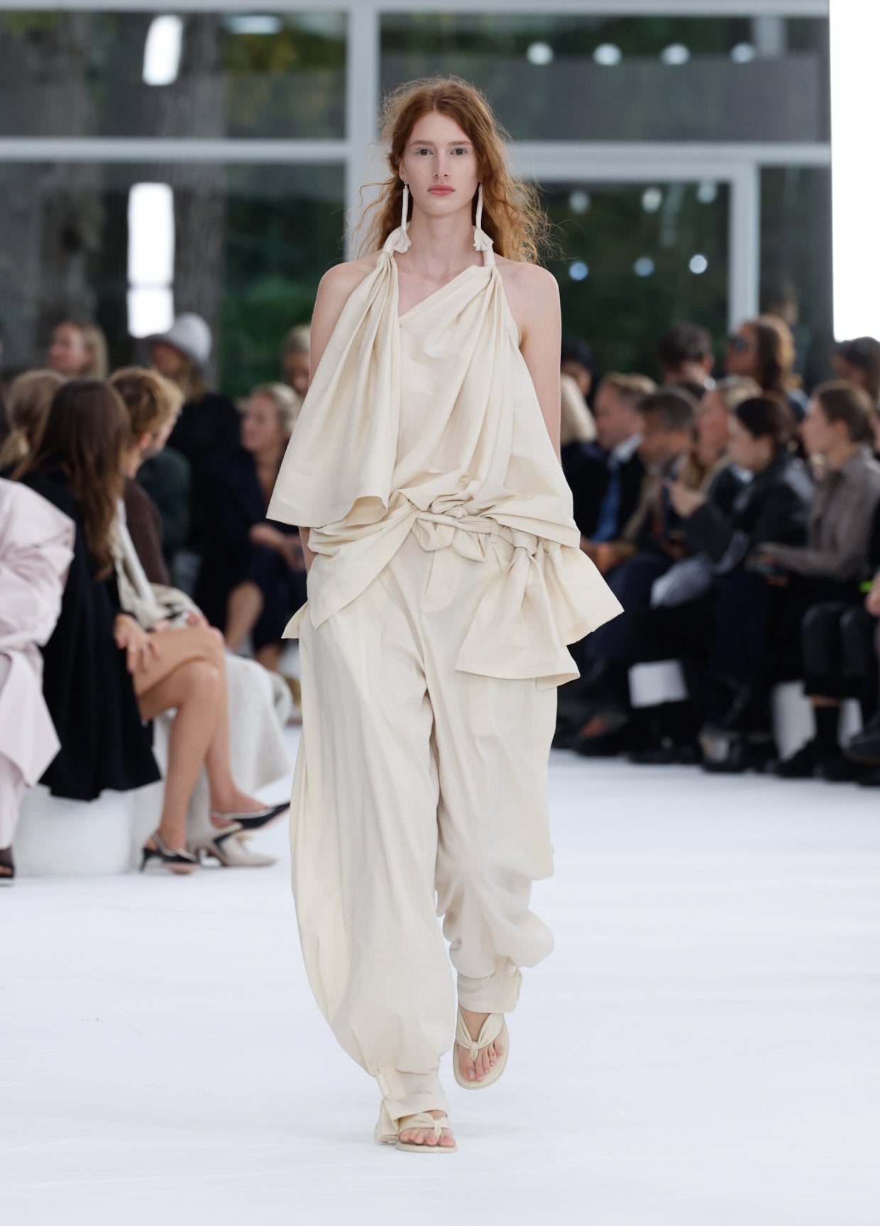 良品】イッセイミヤケ ISSEY MIYAKE パーカー アイボリー 国旗 M