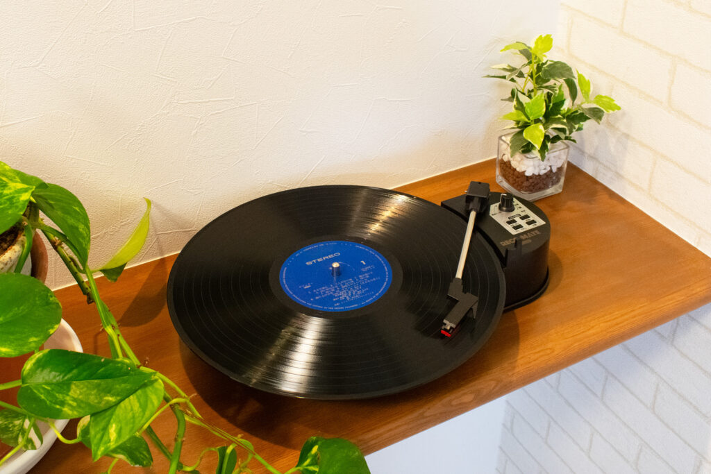 Retro Sound どこでもレコードプレーヤー【RECO-MATE (レコメイト