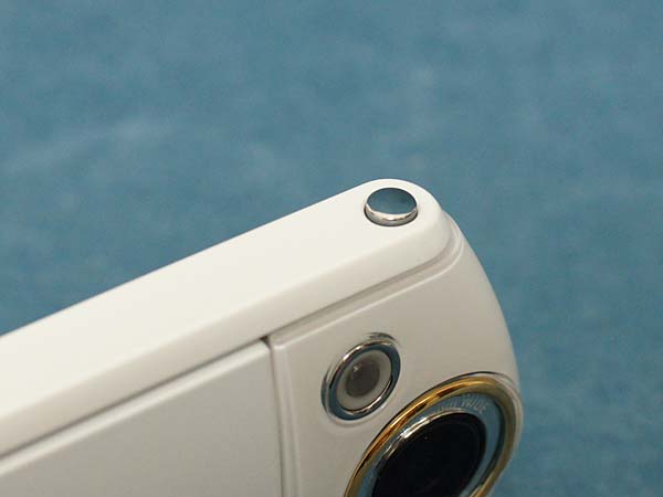 カシオ EXILIM EX-TR15 /monoxデジカメ比較レビュー