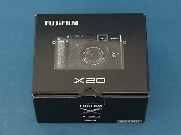 富士フイルム FUJIFILM X20の外観をみる 高級コンパクト /monox
