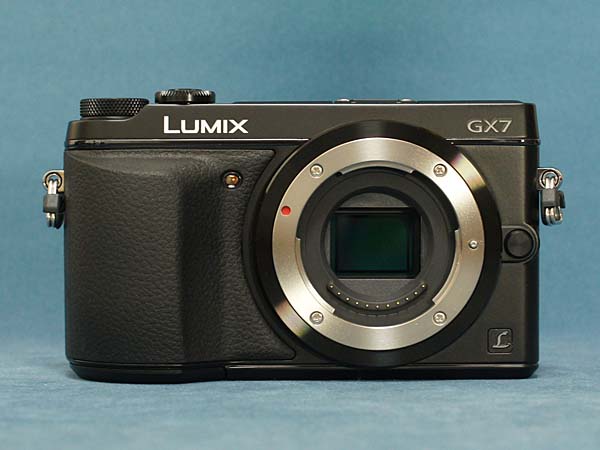 パナソニック Panasonic LUMIX DMC-GX7の外観をみる ミラーレスカメラ