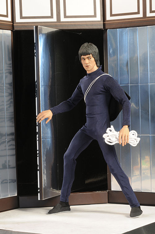 Review and photos of Hot Toys Bruce Lee Enter the Dragon DX04