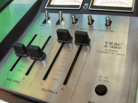 カセットデッキA-360のページ