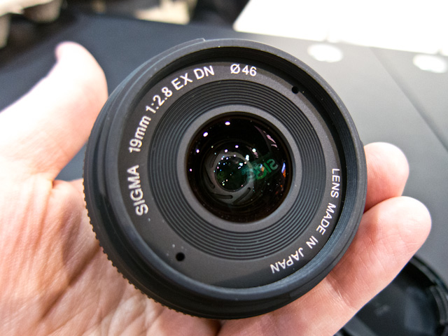 Sigma 19mm & 30mm f/2.8 EX DN Lenses Hands-On Review