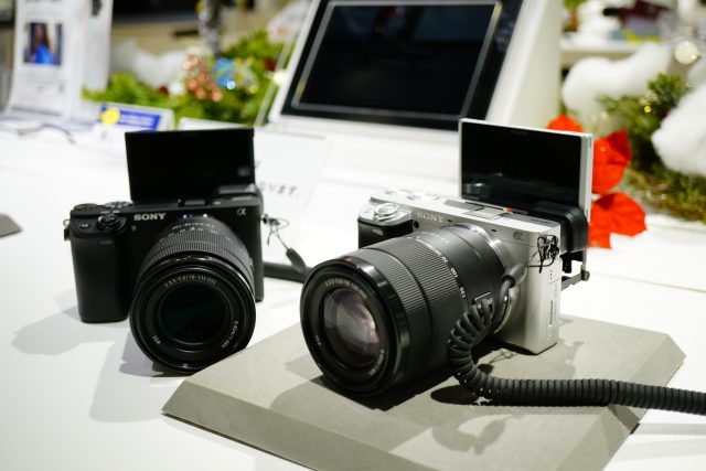 NEW】進化しすぎてる！ソニーミラーレス一眼カメラ「α6400」がどれ