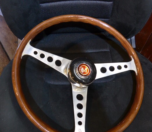 ALEC eShop / レスレストン・グランプリ15インチ4Sウッドステアリング