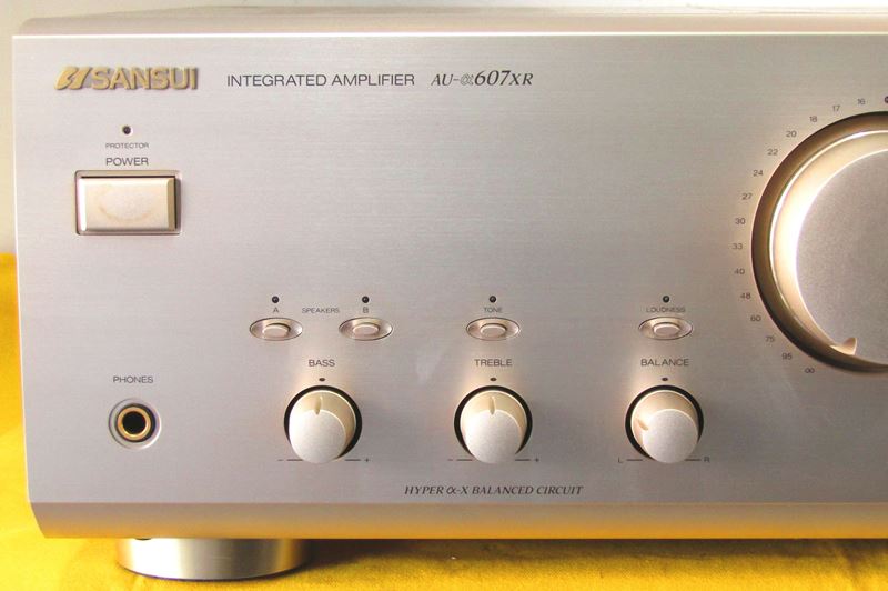 サンスイ Sansui AU-α607 XR プリメインアンプ