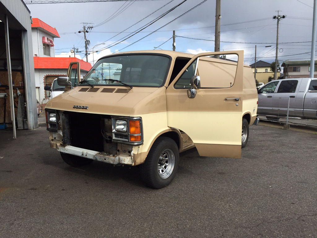 92y ダッジバンの修理続き | ダッジ・ジープ・クライスラー専門店 booget