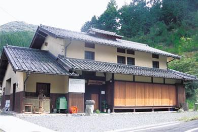 上垣守国養蚕記念館／養父市