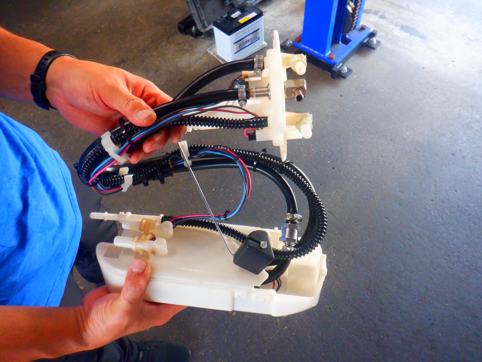 R35 燃料ポンプ 加工 & BCNR33 フューエルレギュレーター 交換 | 有限