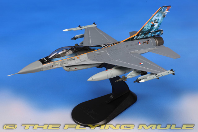 F-16AM Fighting Falcon 1:72 Diecast Model - Hobby Master HM