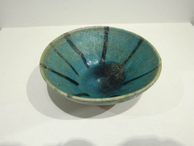 古美術 川﨑 - ペルシャ青釉黒彩鉢 | 古美術品専門サイト fufufufu.com