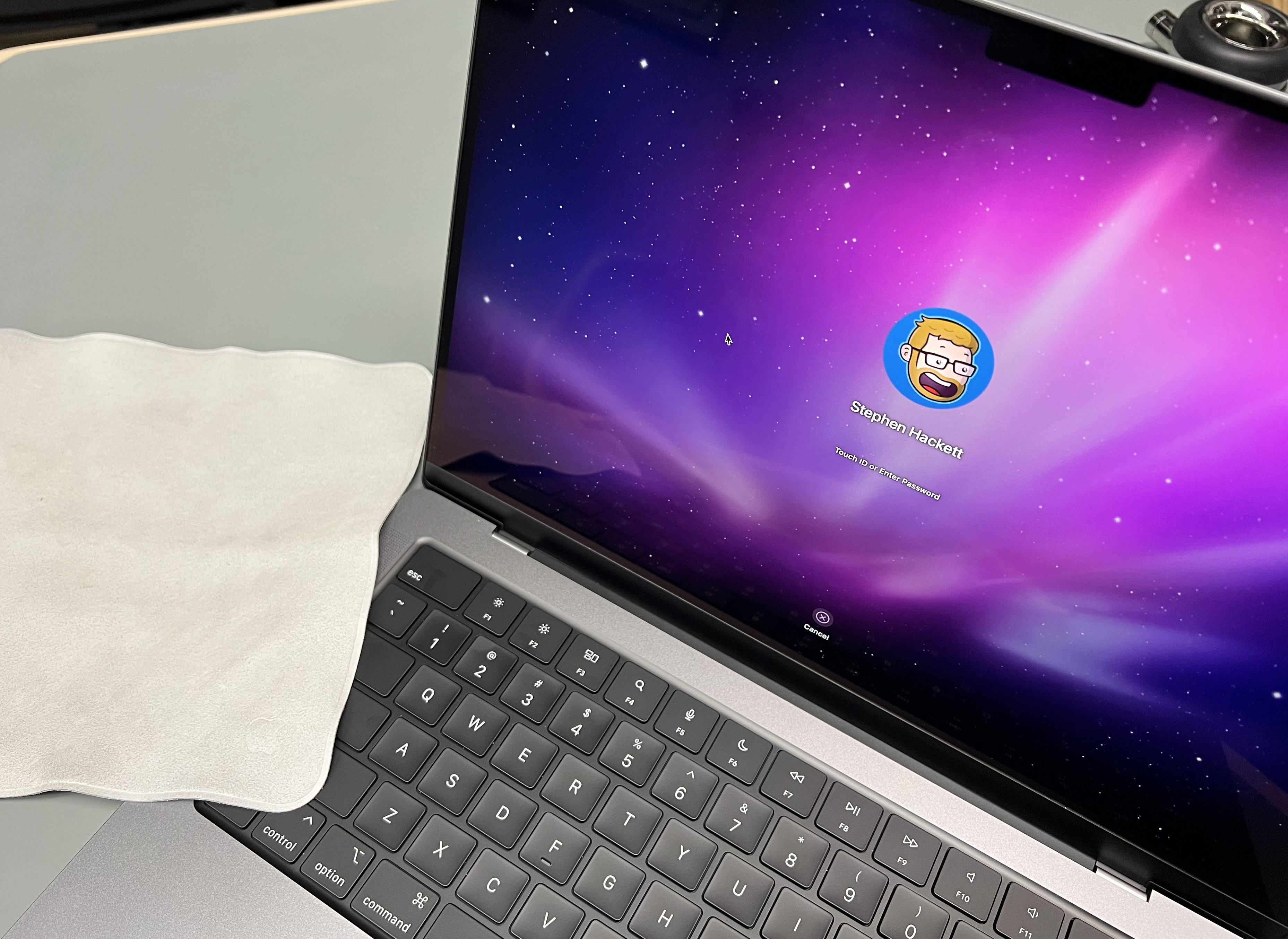 Review: The 14-inch MacBook Pro Resets the Timeline - 512 Pixels