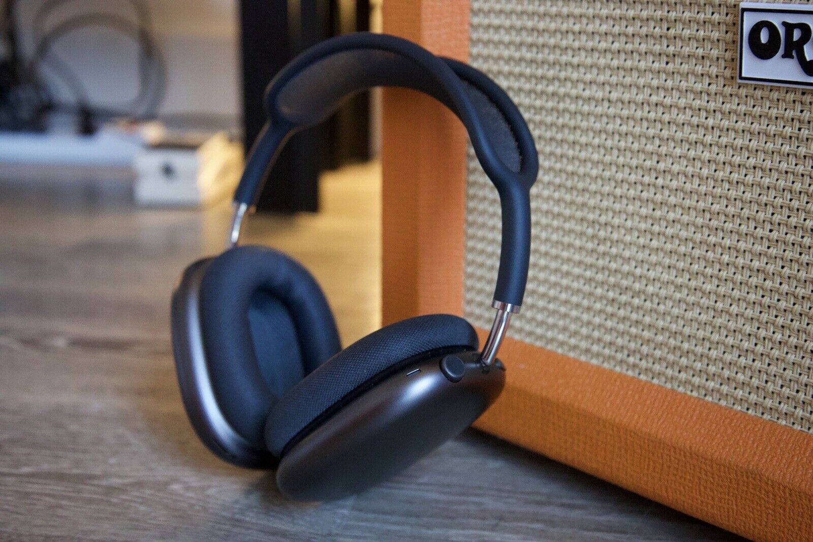 AirPods Max 2 coming soon: Here's what to expect - 9to5Mac