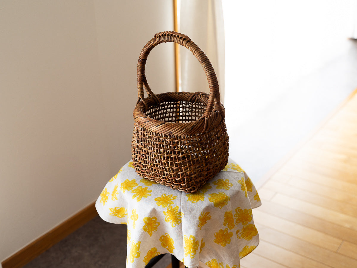 長野のあけび蔓で編む すかし編み手付き丸かご – 市川籠店 | 1basketry