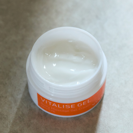 首・肩・腰…、どこでもスーッとリフレッシュする「バイタライズゲル