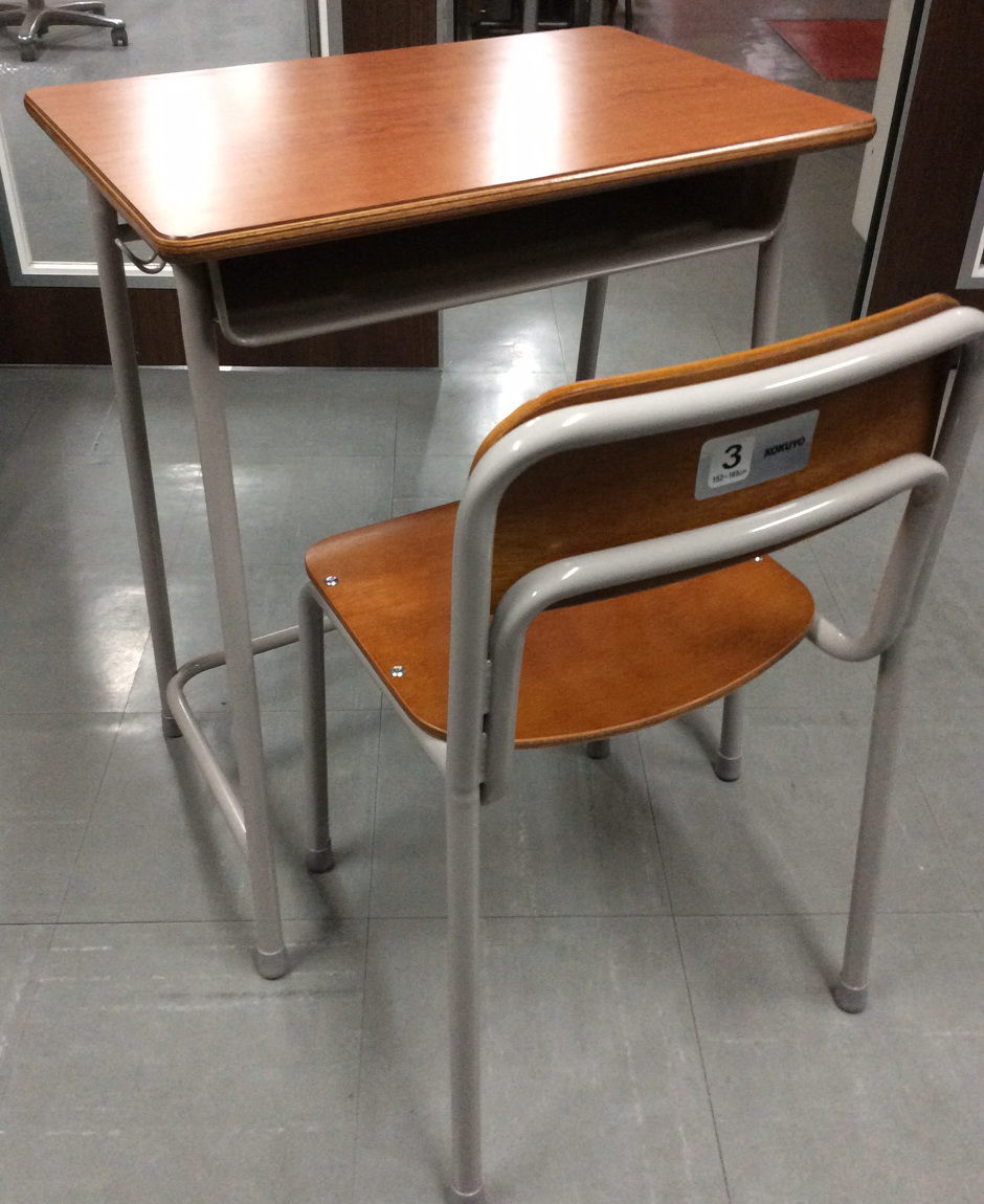 538◇格安配送地域あり◇コクヨ製◇学童机・椅子4組(旧JIS1号)学校学習