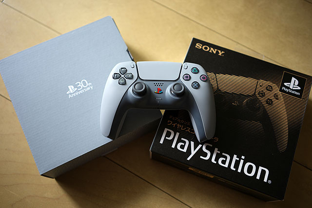 DualSense ワイヤレスコントローラー 30周年アニバーサリー リミテッド