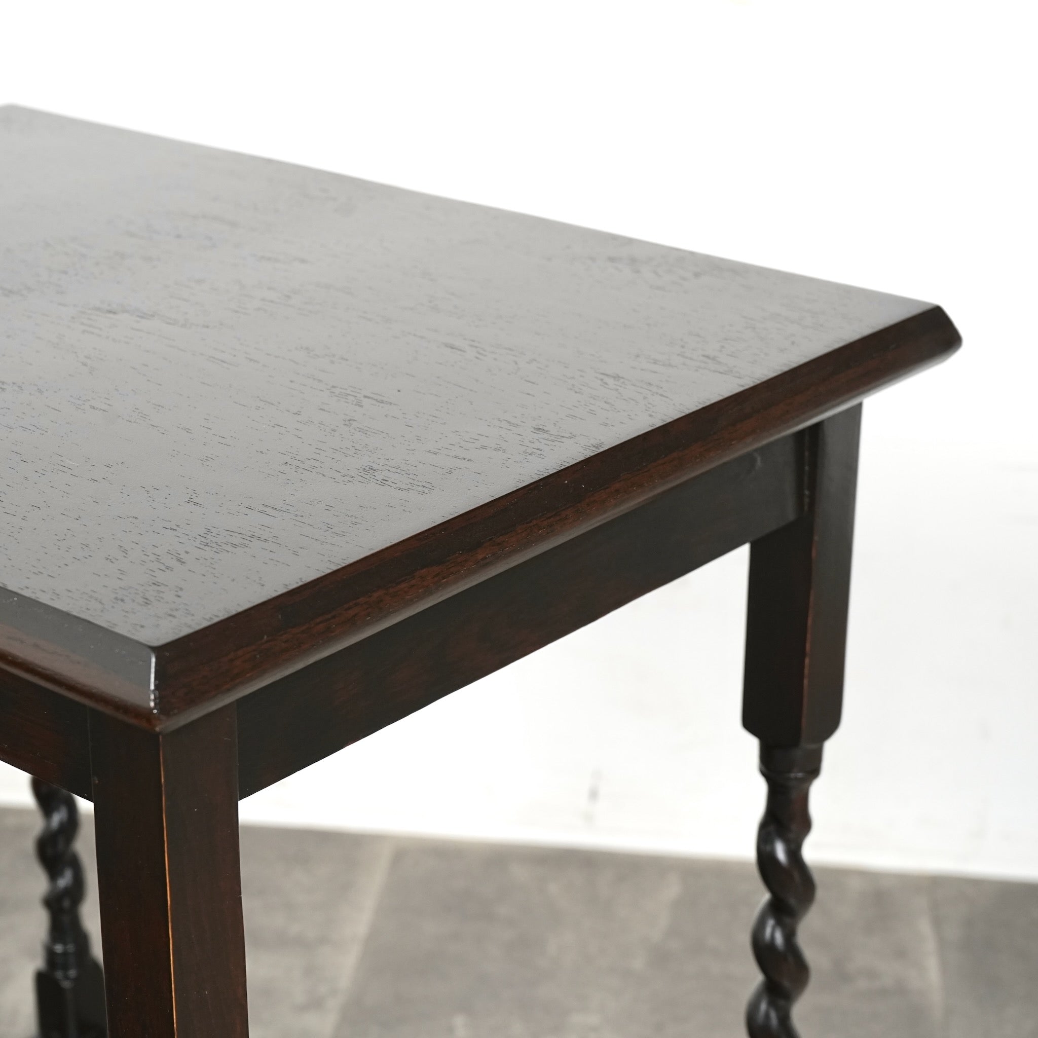 イギリスアンティーク サイドテーブル – TIME HYPE