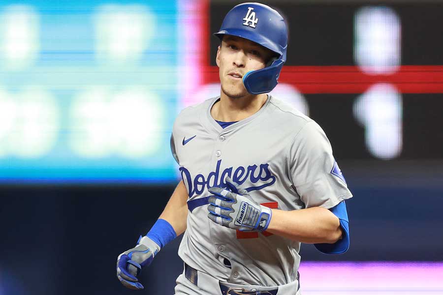 今季0本塁打→9月に6発 ドジャースMVPトリオに隠れた伏兵エドマンが