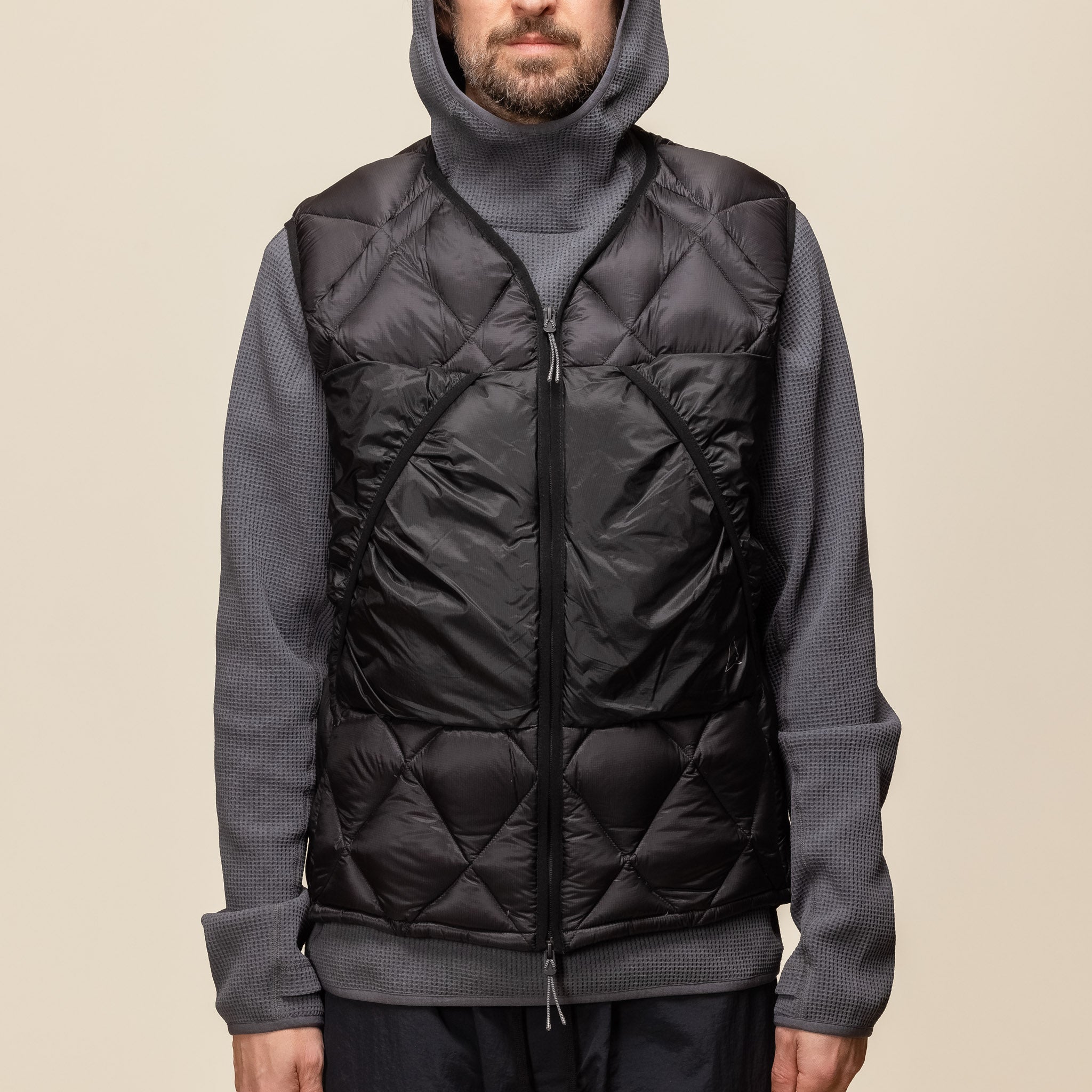 Roa Hiking - Light Down Vest Jacket - Black | T.T.O.O