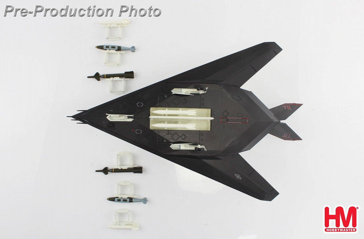 Hobby Master F-117A ナイトホーク w/B61&B57 アメリカ空軍 2021 1/72