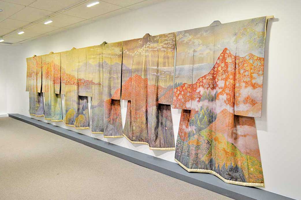物語性に溢れた着物で世界を虜にする 久保田 一竹 展 | TORJA