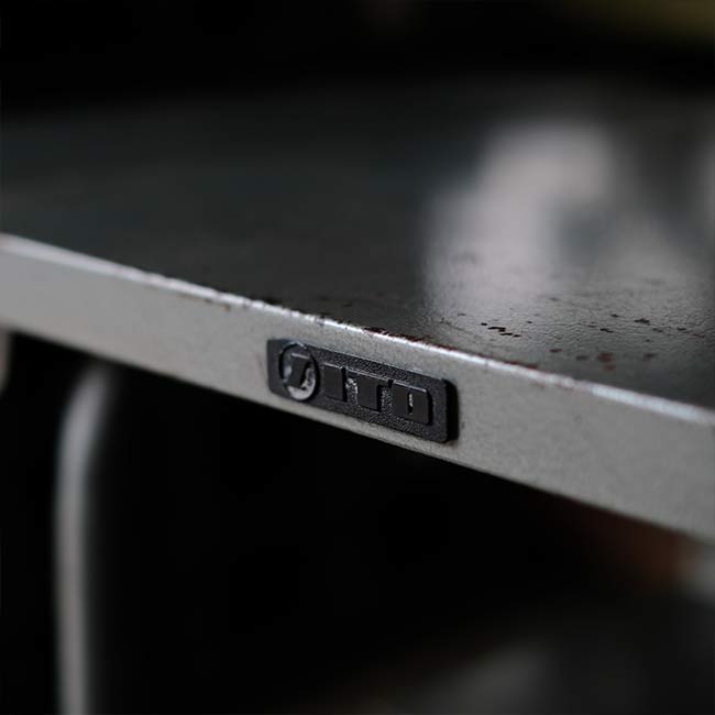 バタフライ式タイプライターデスク – zakka store towi