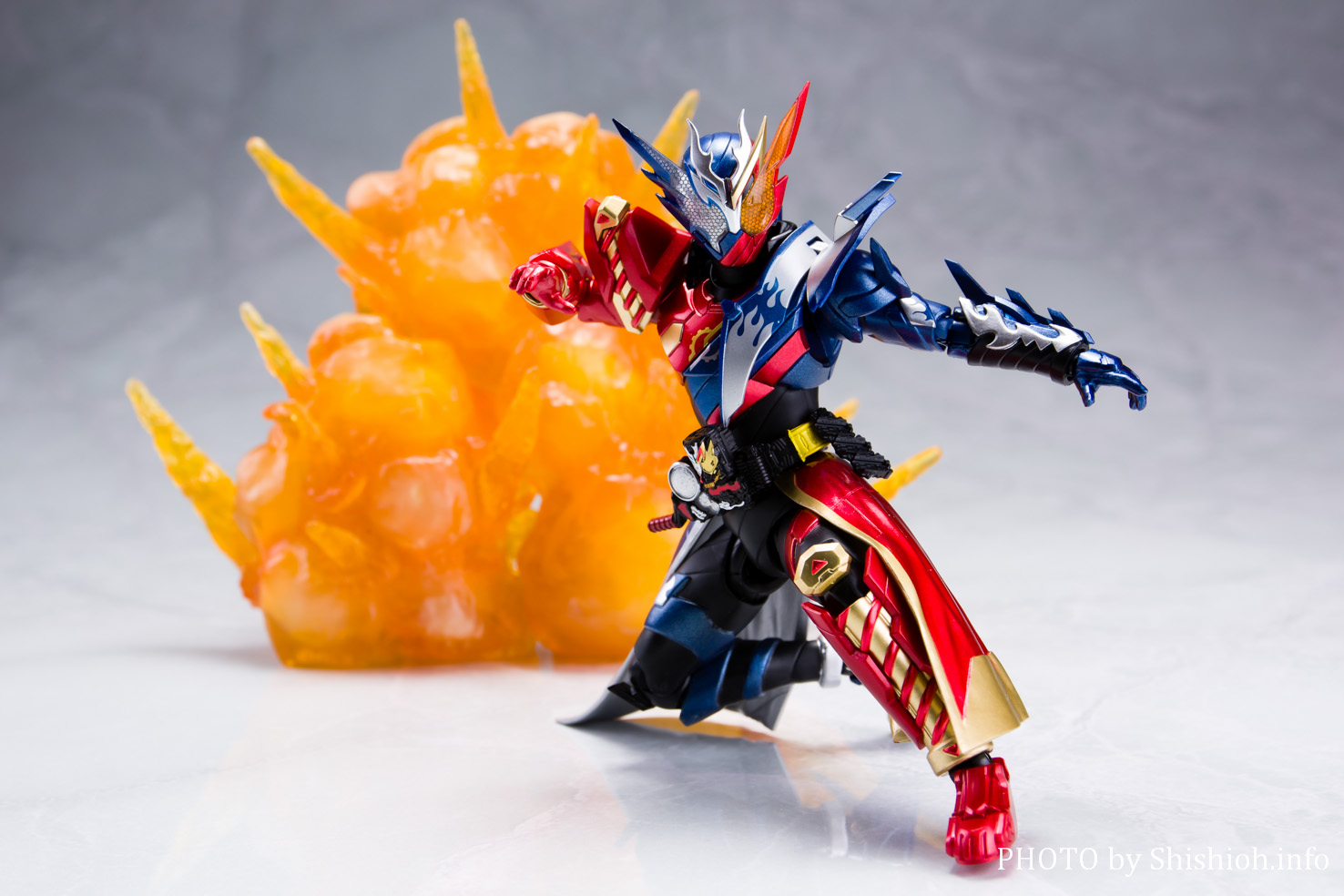 SHFiguarts 仮面ライダービルド クロスビルドフォーム SHFiguarts 仮面