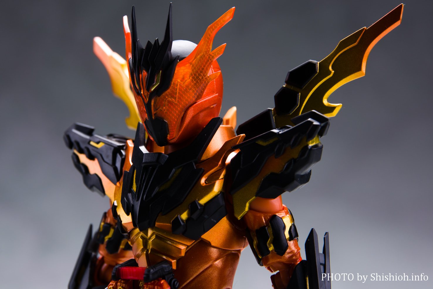 レビュー】 S.H.Figuarts 仮面ライダークローズマグマ