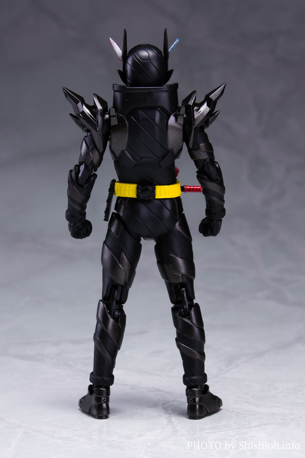 レビュー】 S.H.Figuarts 仮面ライダービルド ラビットタンクハザード