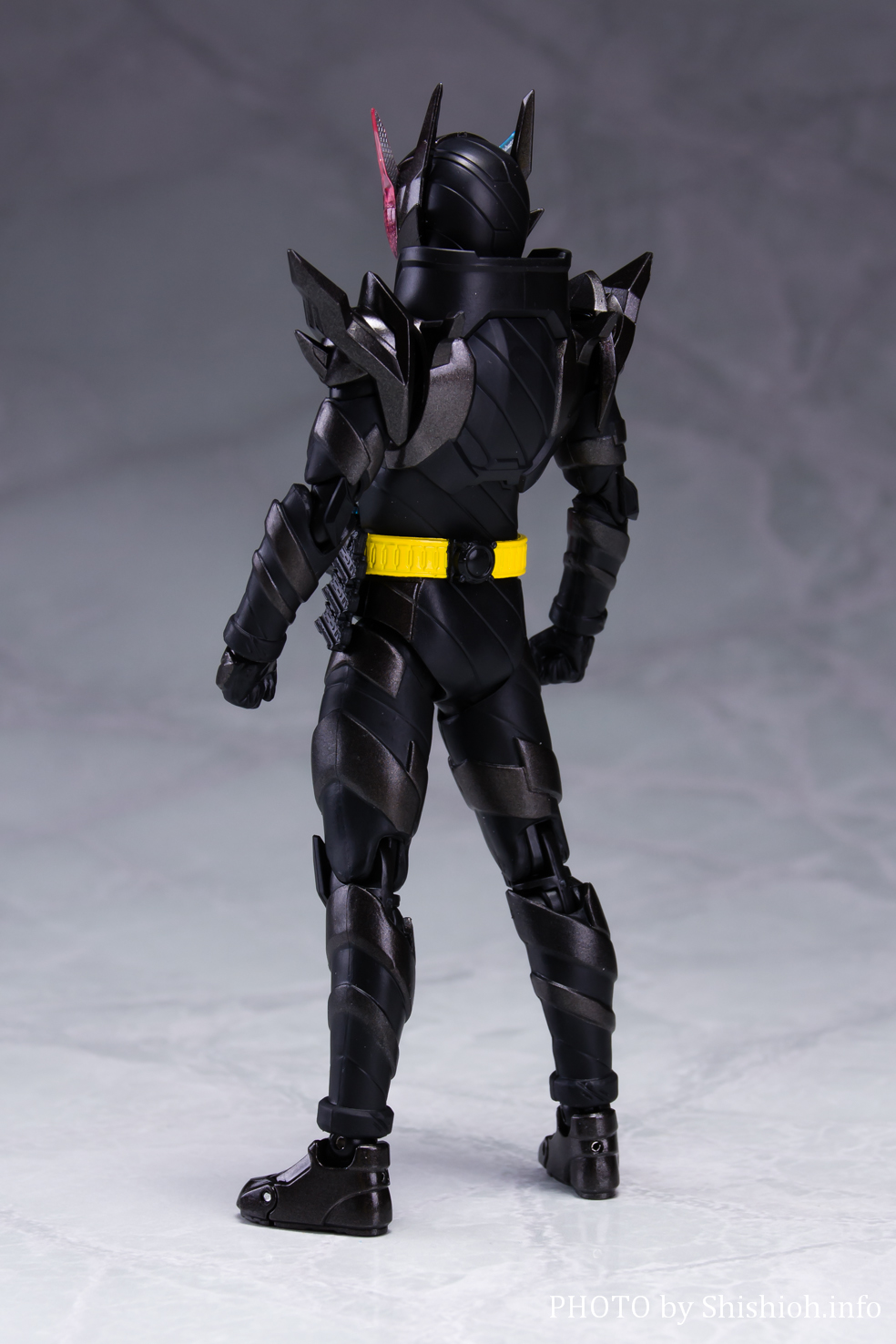 レビュー】 S.H.Figuarts 仮面ライダービルド ラビットタンクハザード