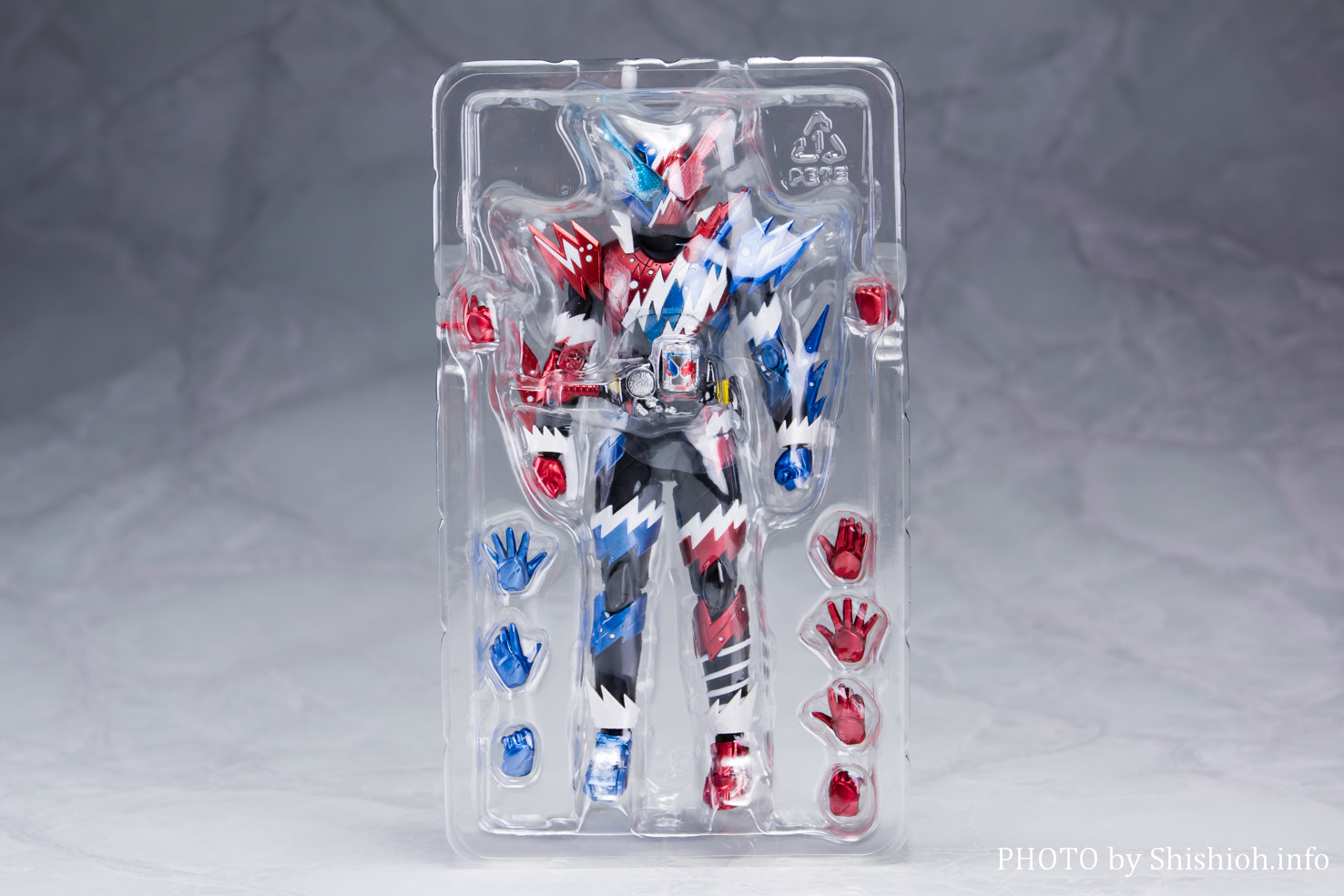 レビュー】S.H.Figuarts 仮面ライダービルド ラビットタンク