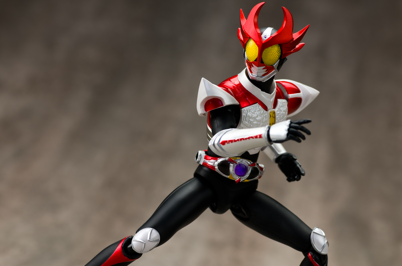 レビュー】S.H.Figuarts 仮面ライダーアギト シャイニングフォーム