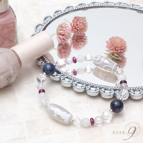 楽天市場】【Lucky of circle -幸運の輪-『老玉髄 白双観音天珠 × 老