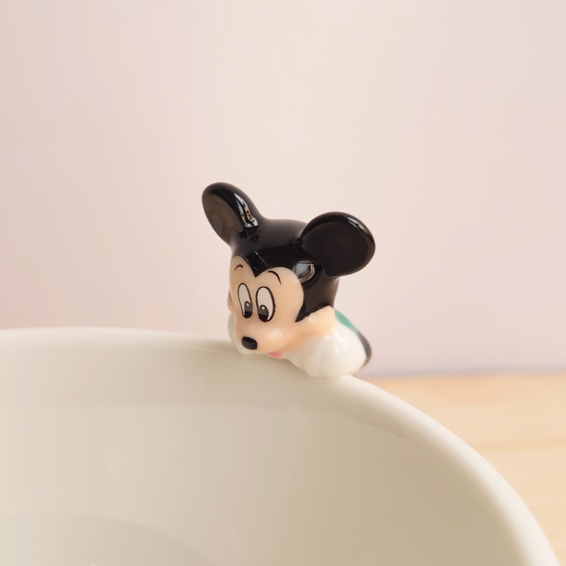 楽天市場】ミッキーマウス フィギュア付き 茶碗 お茶碗 ディズニー