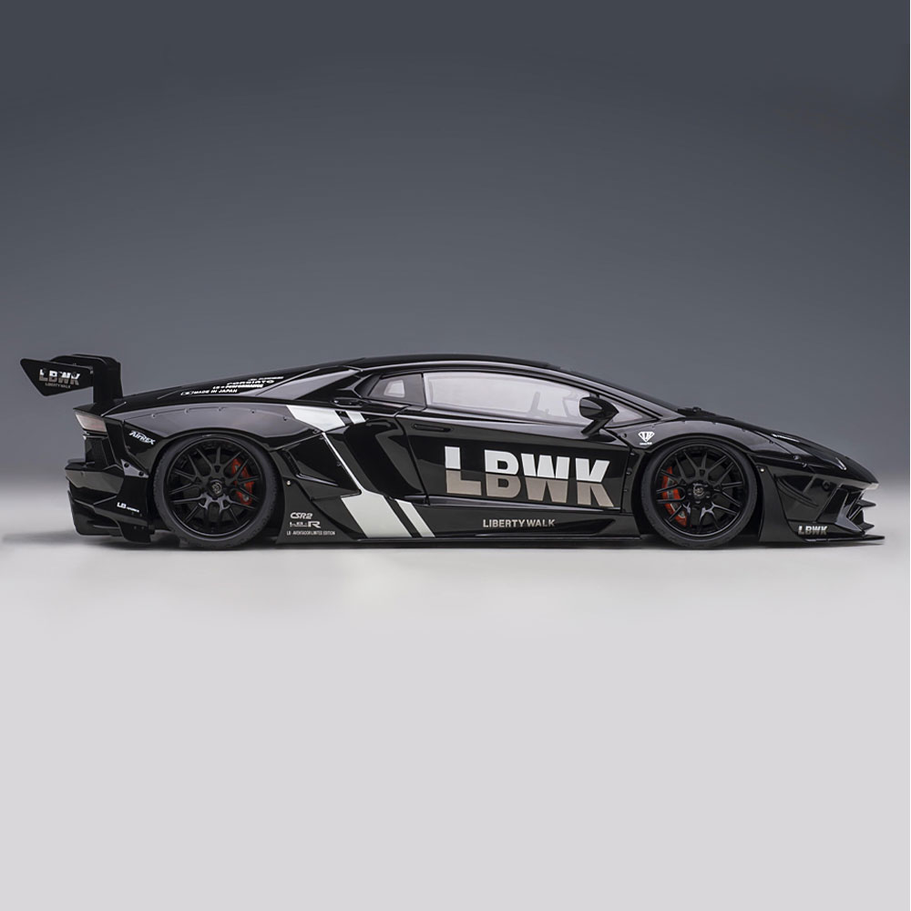楽天市場】ミニカー 1/18 ランボルギーニ アヴェンタドール リミテッド