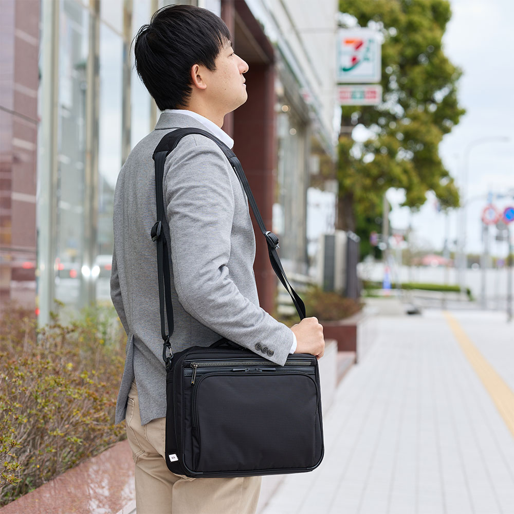 楽天市場】エース ショルダーバッグ A4サイズ 横型 ace.GENE エース