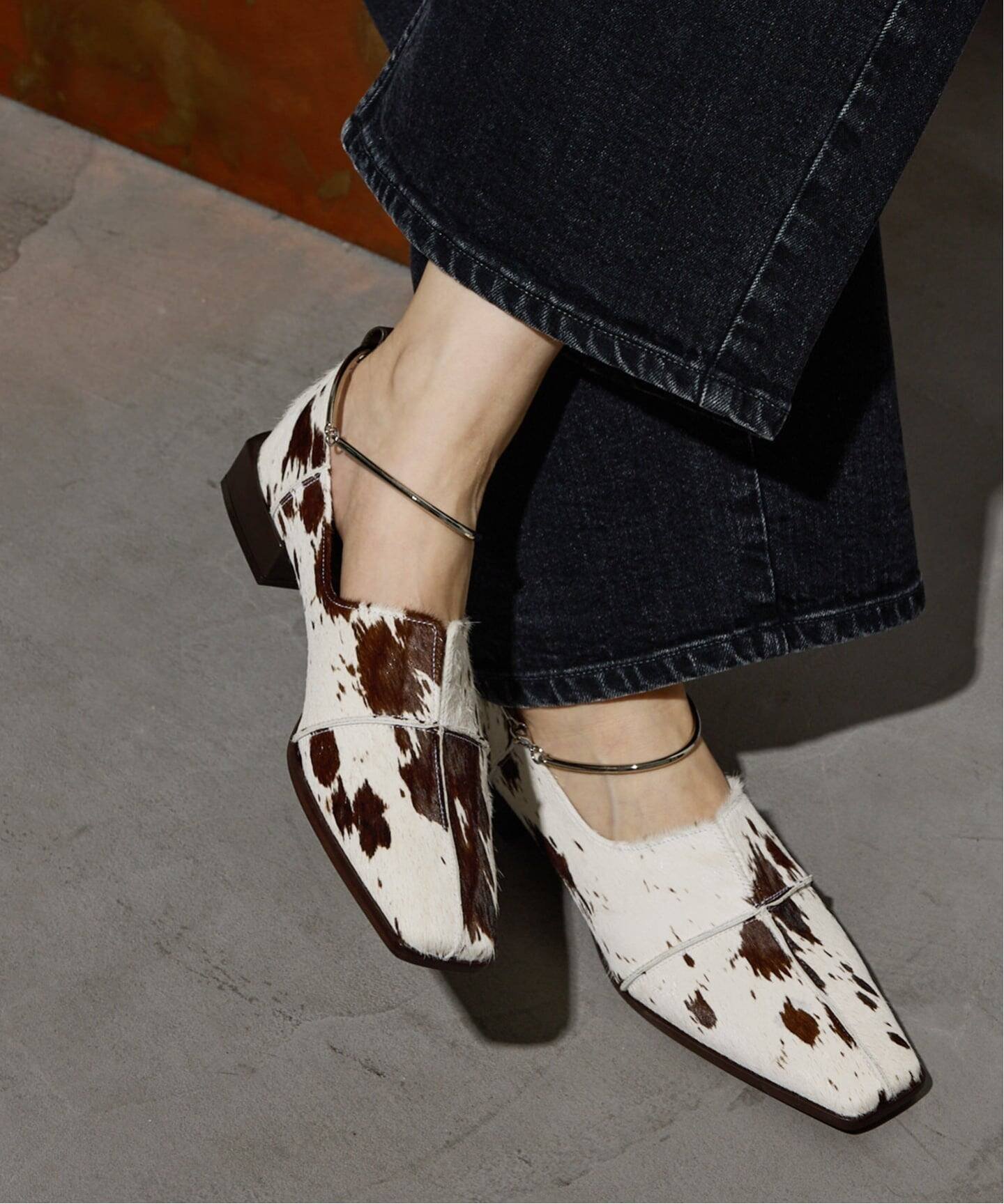 LE TALON｜GRISEレザースクエアクロスシームアンクルフラット