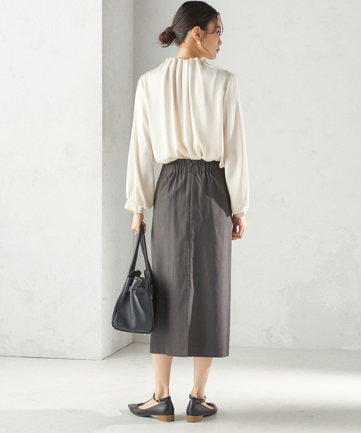 ships ビンテージサテンギャザーネックブラウス SHIPS｜《一部追加予約》【一部WEB限定】<手洗い可能>ヴィンテージ