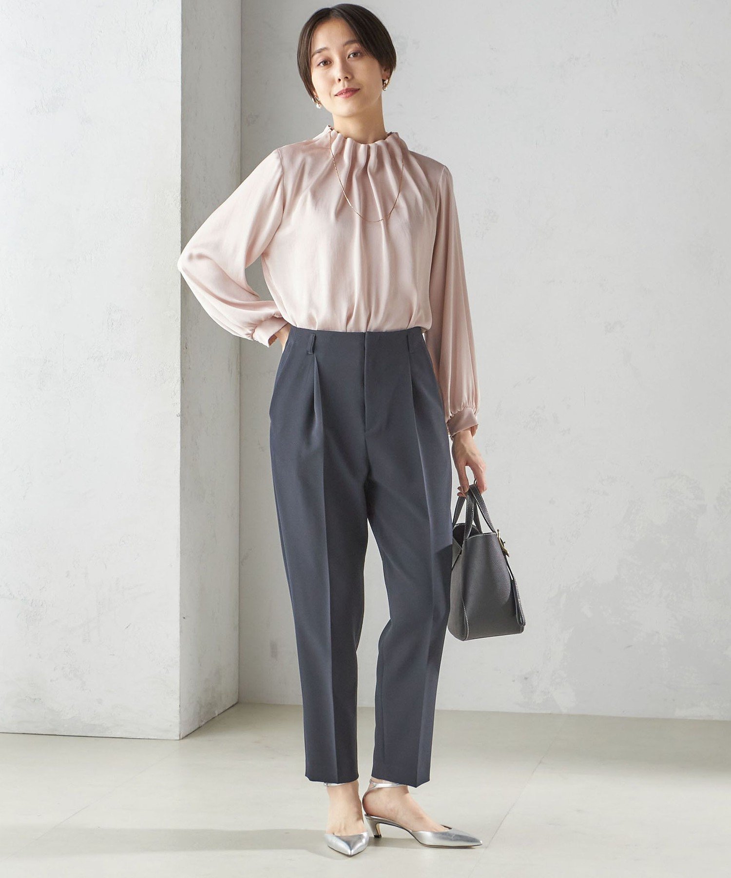 SHIPS ヴィンテージ サテン ネック ギャザー ブラウス SHIPS｜《一部追加予約》【一部WEB限定】<手洗い可能>ヴィンテージ