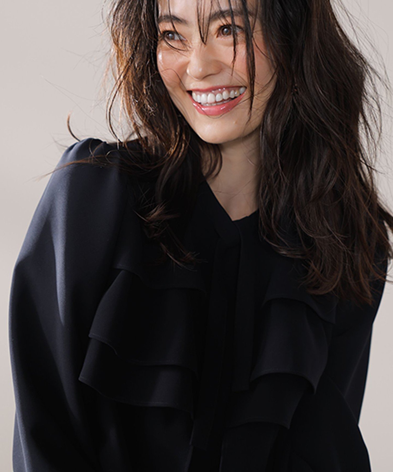 組曲｜【KUMIKYOKU NAVY】コンフォータブルドレープ フリルブラウス